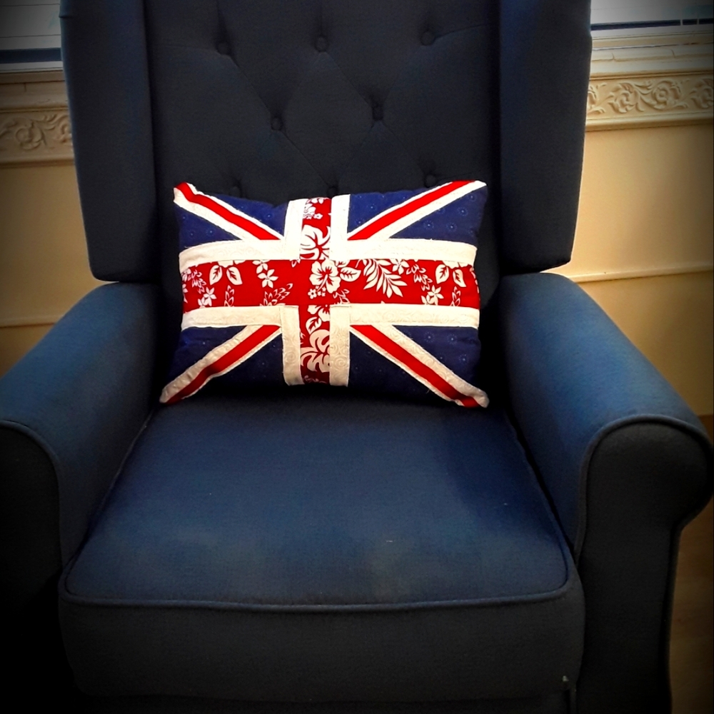 Union jack Pillow Gift wrap ready!